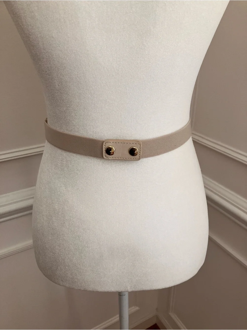 bebe Hammered Gold Metal Waist Belt